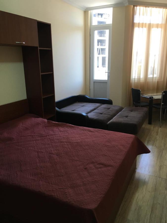 Appartamento Progresi Batumi Esterno foto
