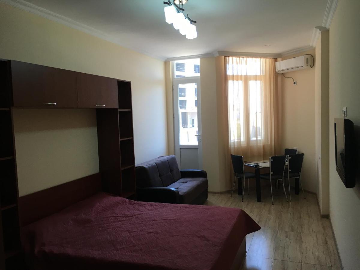 Appartamento Progresi Batumi Esterno foto